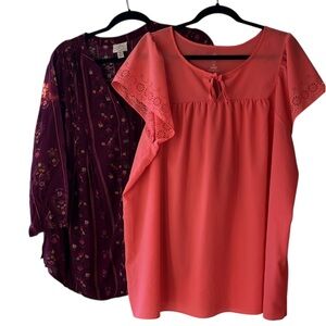 St. John's Bay (Set of 2) Blouse Shirt Tops V-Neck Burgundy Floral Peach 2X EUC